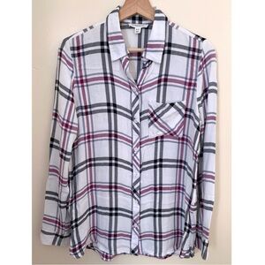 beachlunchlounge • S • Button up Long Sleeve Plaid Top